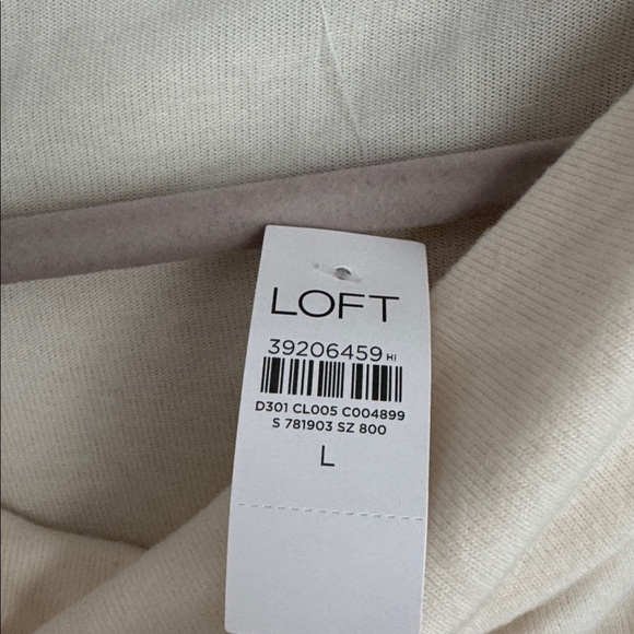 LOFT Sweater - Picture 5 of 6